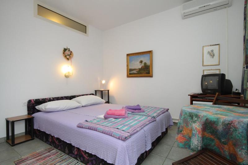 Double Room Mali Losinj 7953b - image 22
