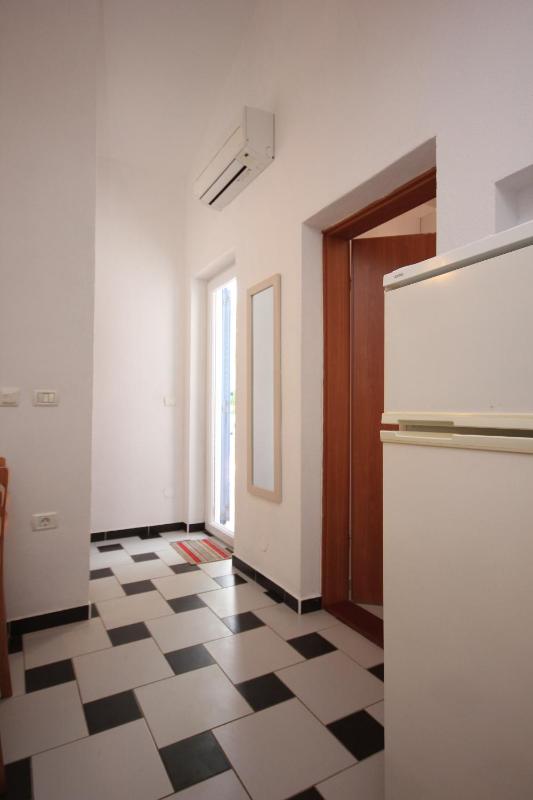Two-Bedroom Apartment with Terrace and Sea View image 2