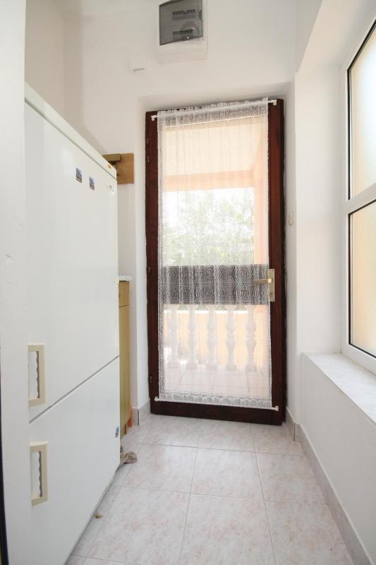 One-Bedroom Apartment with Terrace and Sea View image 3