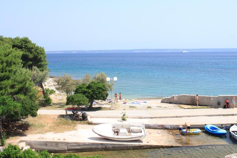 Two-Bedroom Apartment with Terrace and Sea View image 4