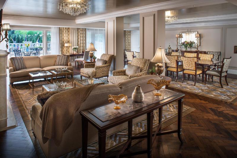 The Broadmoor - image 37