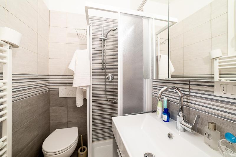 APARTMENTS BLUE VIEW - Residence Casetto Bardolino - Regarda Travel - image 8