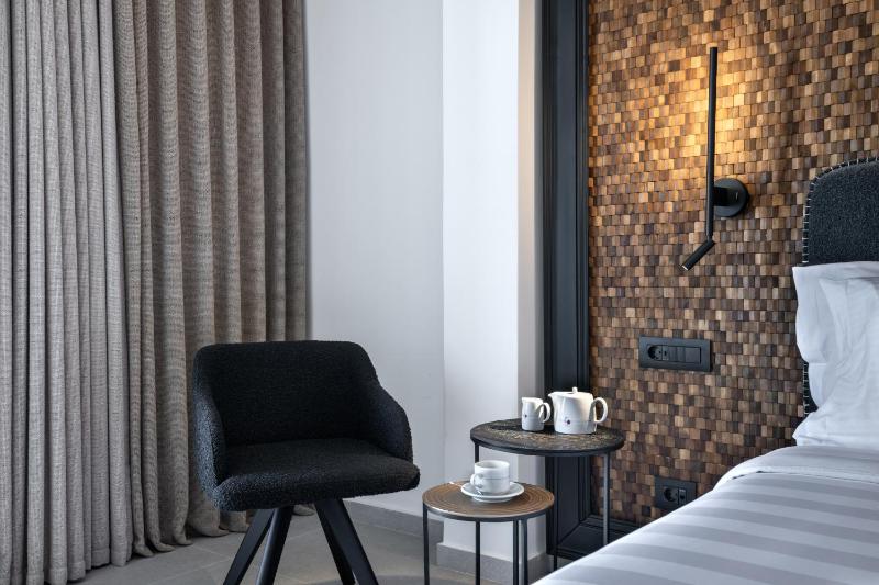 Superior Double Room image 3