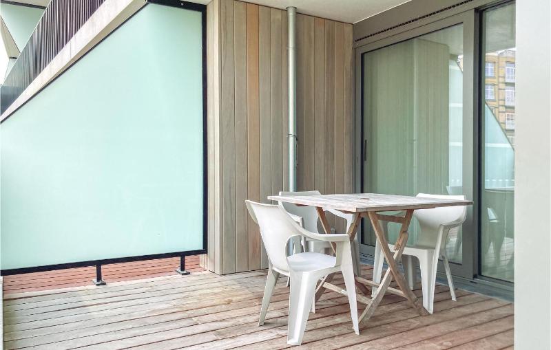 Amazing Apartment In Oostende With Swimming Pool - image 12