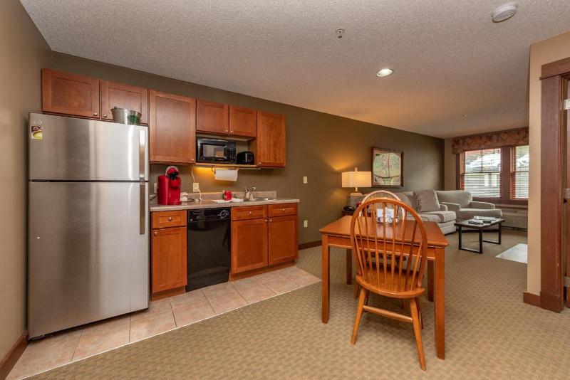 A116 One Bedroom Standard View - image 6