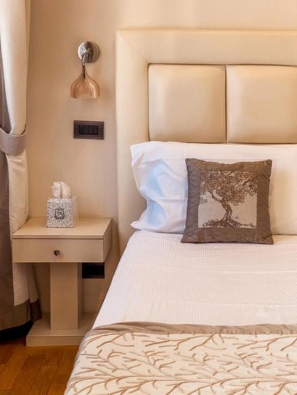 Superior Double Room image 2