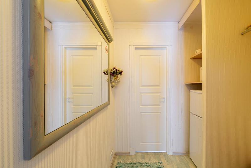Studio Apartment image 3