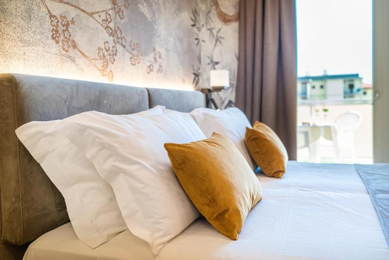 Superior Double Room image 4