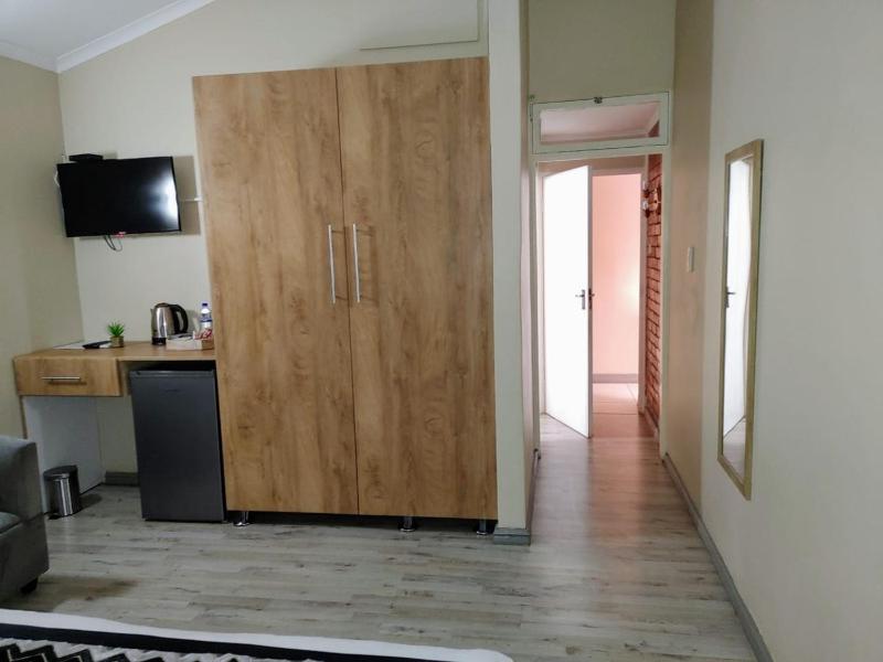Prime Hotel - image 11