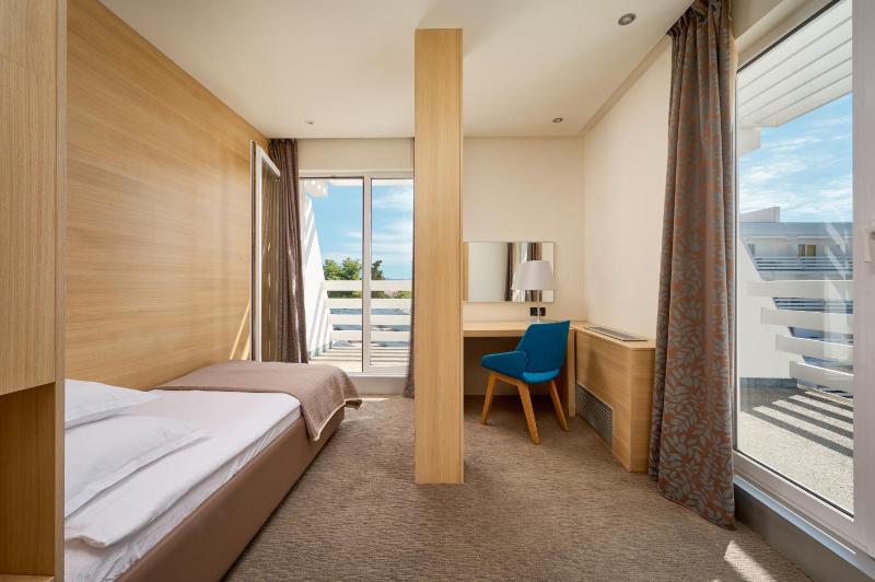 Family Suite with Sea View image 2