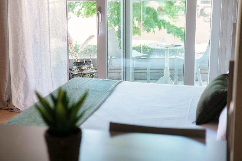 Prestige 7 by Quokka 360 - Quiet Studio with Balcony - image 10