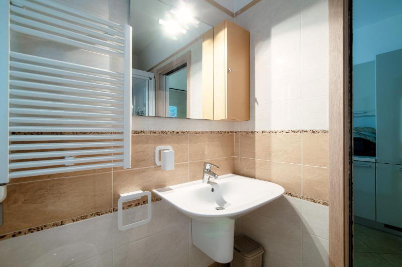 Prestige 7 by Quokka 360 - Quiet Studio with Balcony - image 5