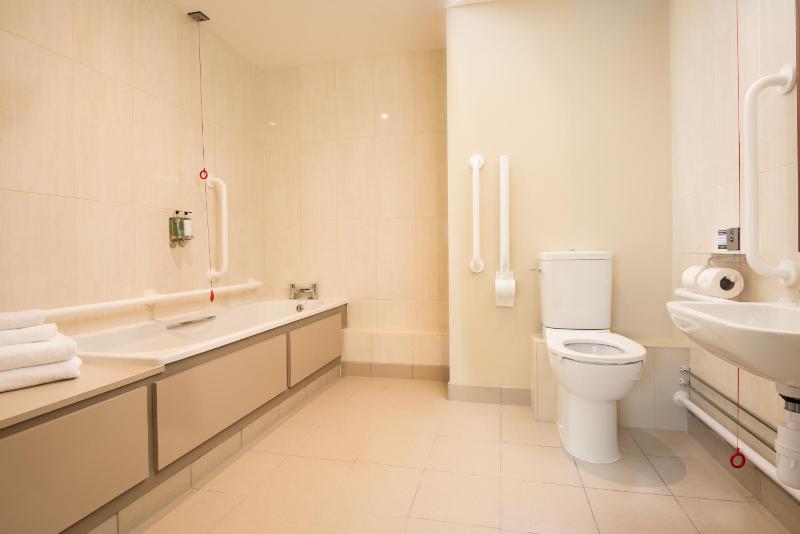 Double or Twin Room - Disability Access image 3