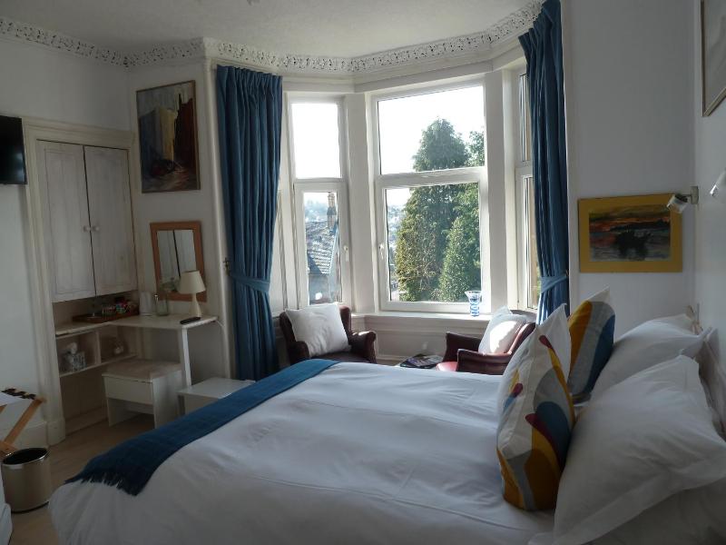 Double Room with Private Bathroom image 3