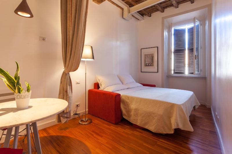 One-Bedroom Apartment image 3