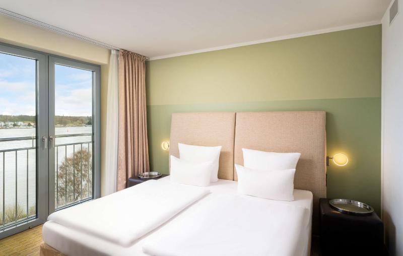 Suite with River View image 4