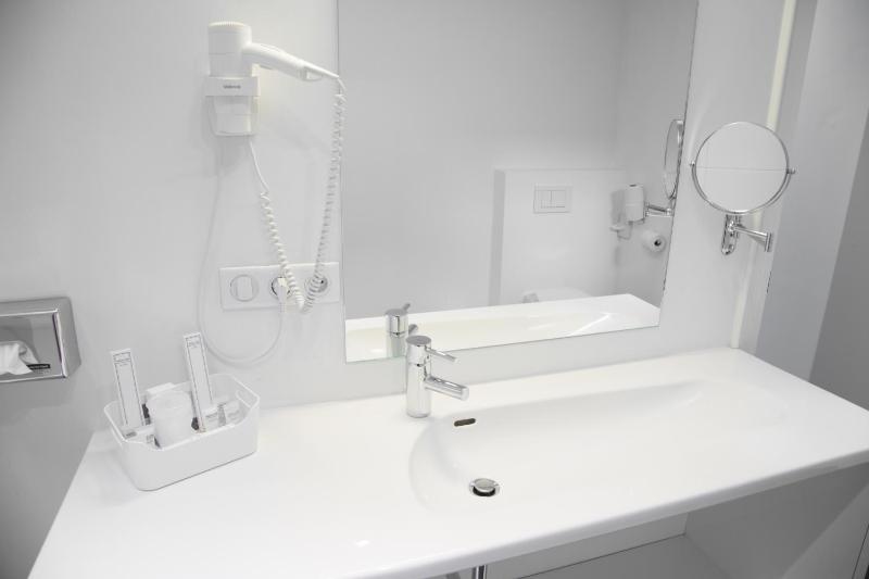 Executive King Room image 4