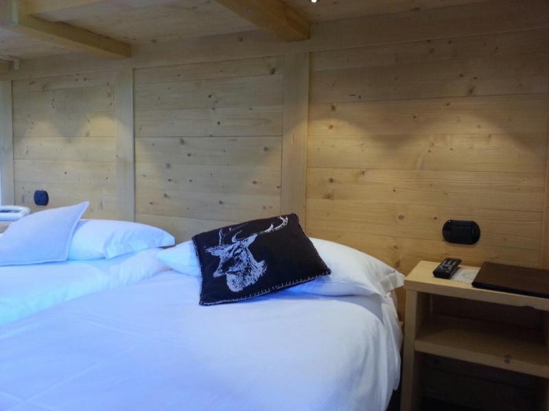 Double or Twin Room image 3