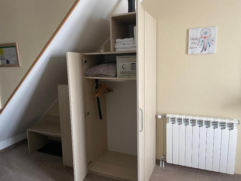 Studio Apartment image 4