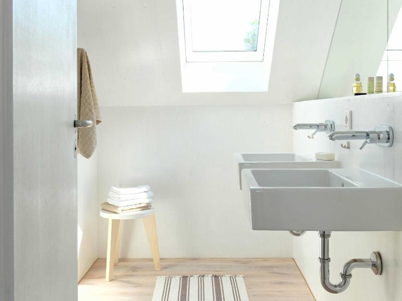 Three-Bedroom House image 4