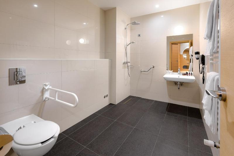 Double Room - Disability Access image 4