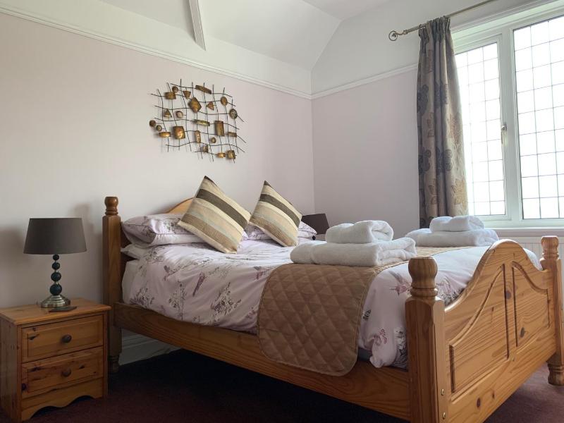 Double Room with Private Bathroom image 2