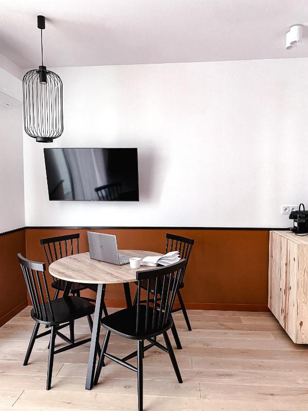 Apartment with Terrace image 4