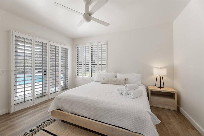 Foothills Home - image 18