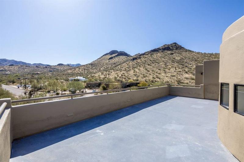 Foothills Home - image 21