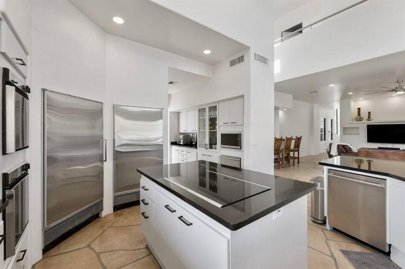 Foothills Home - image 26