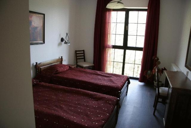 Double Room image 4