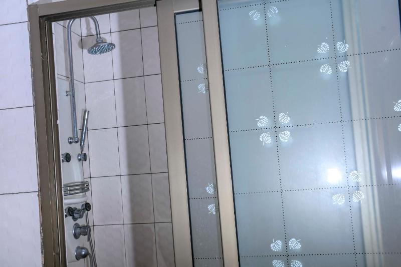 Kiriri Residence Hotel - image 9