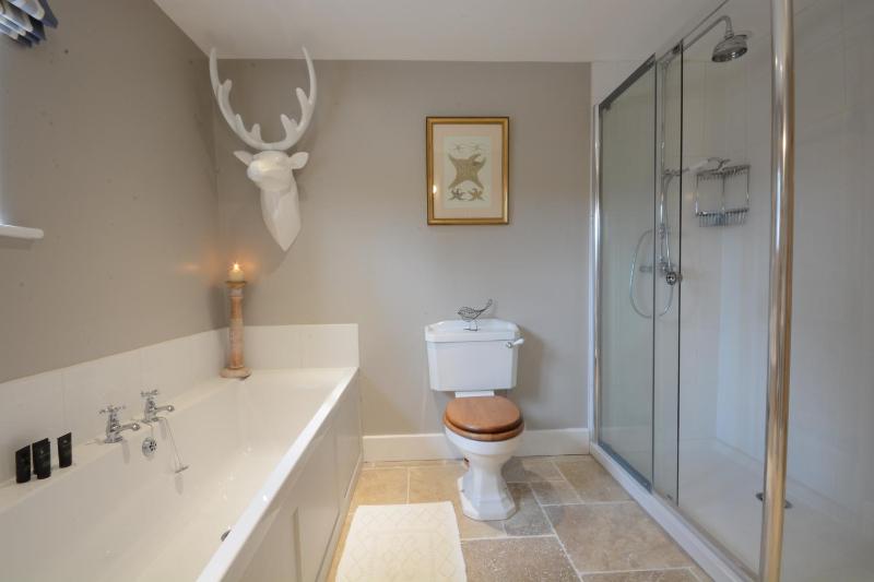Bird Cottage Burgh - image 7