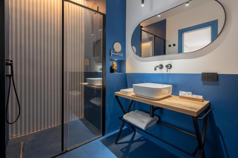 Standard King Room – Via Santa Lucia 20 image 3