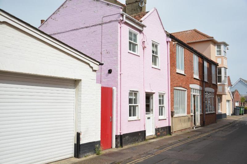 Alinka Aldeburgh - image 11
