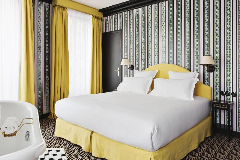 Superior Suite image 1