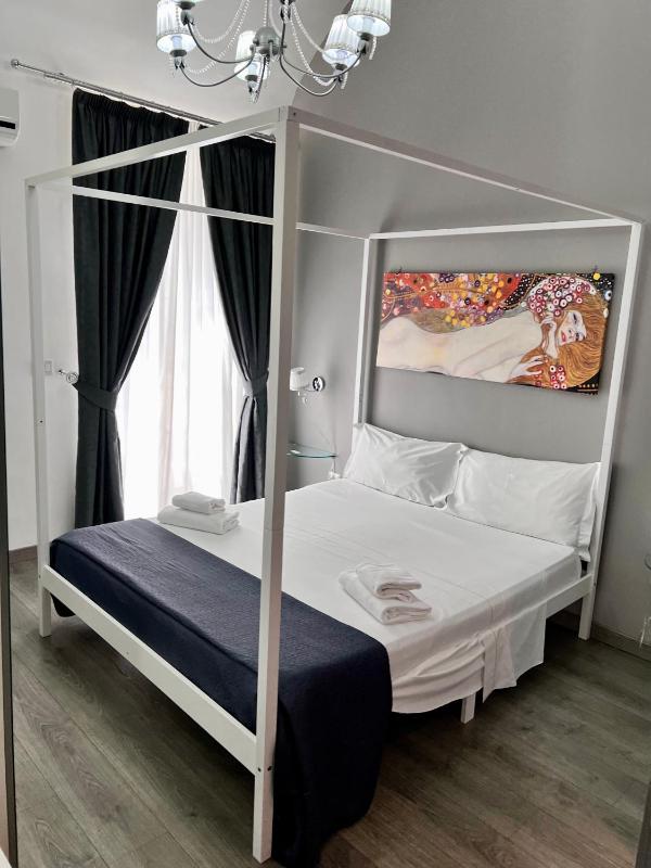 Superior Double Room image 1