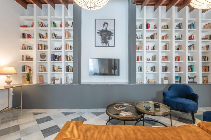 San Lorenzo Collection Homes - Space Maison Apartments - image 9