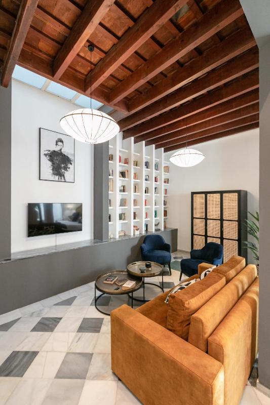 San Lorenzo Collection Homes - Space Maison Apartments - image 6