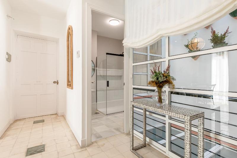San Lorenzo Collection Homes - Space Maison Apartments - image 8