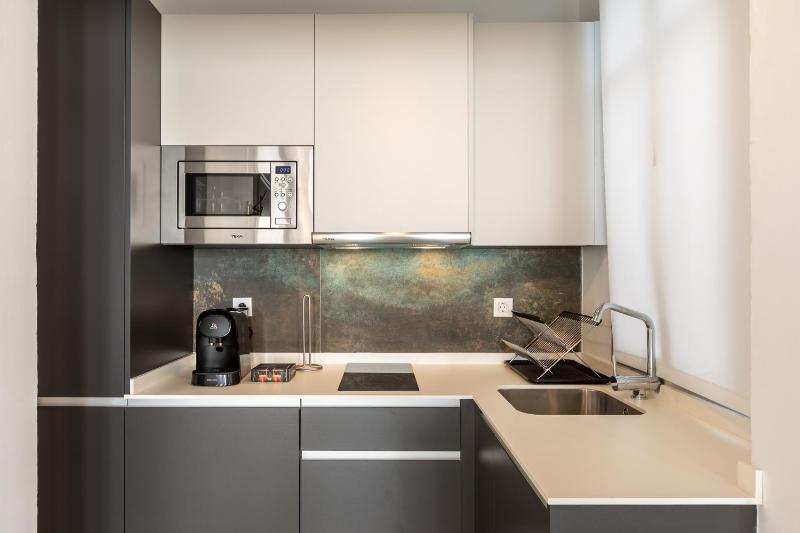 San Lorenzo Collection Homes - Space Maison Apartments - image 5