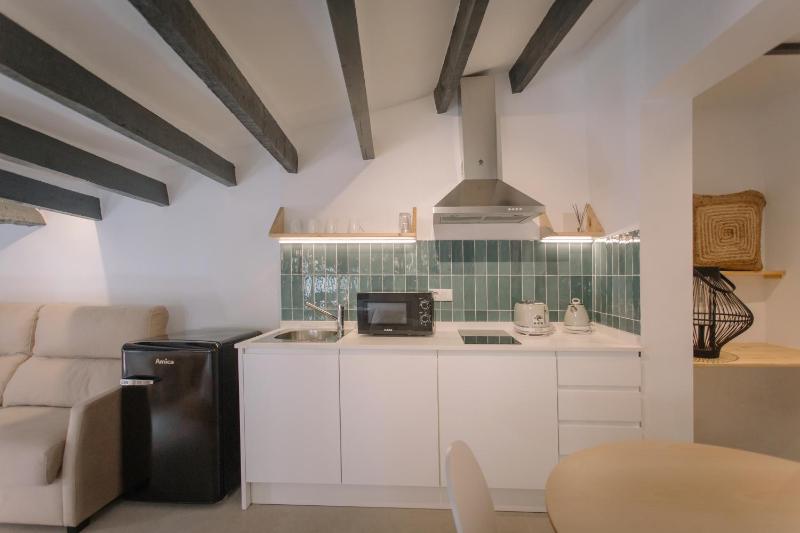 Alojamientos La Vila Mayor 36 by Seaward Suites - image 36