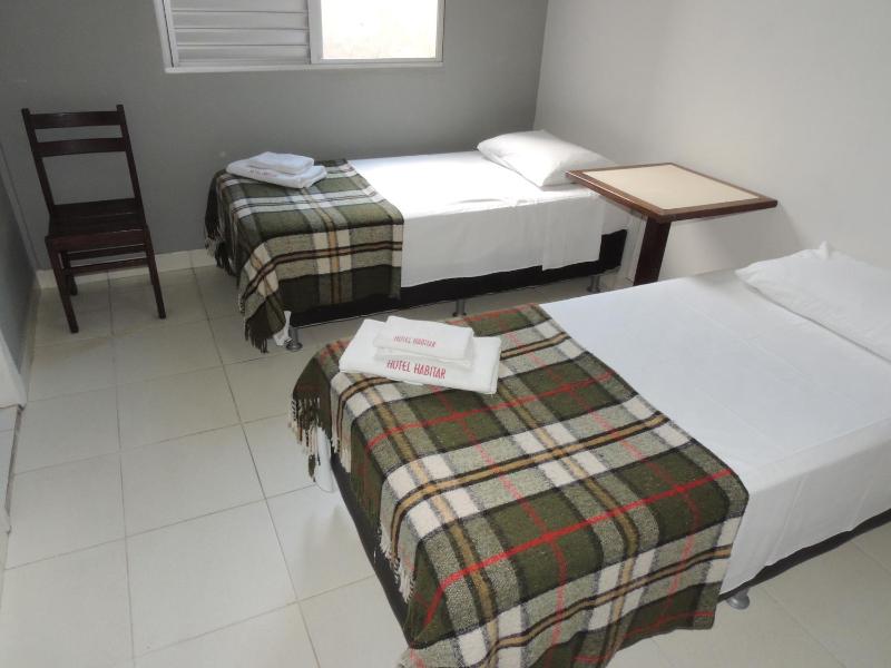Hotel Economy 888 - Próximo a Praça da Estação e Rodoviária - image 1