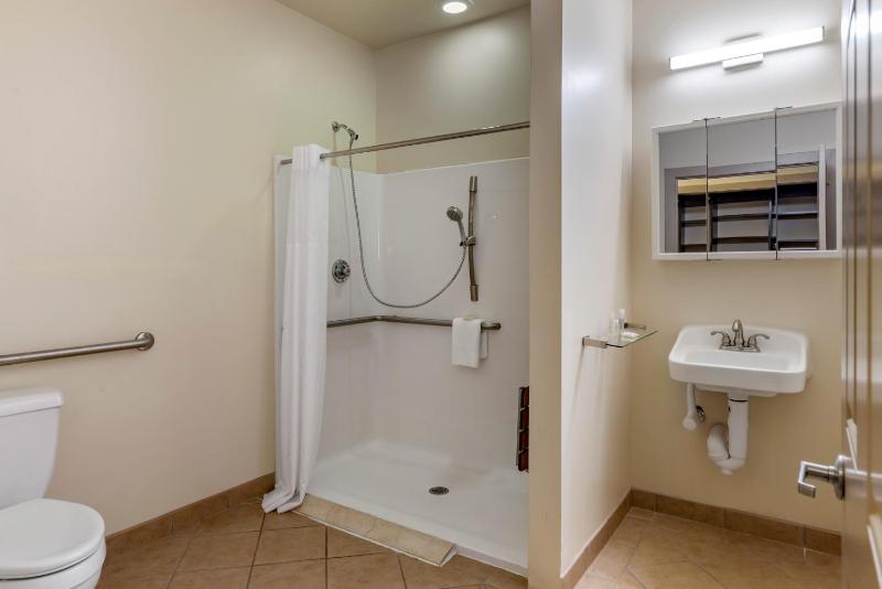Triple Room image 2