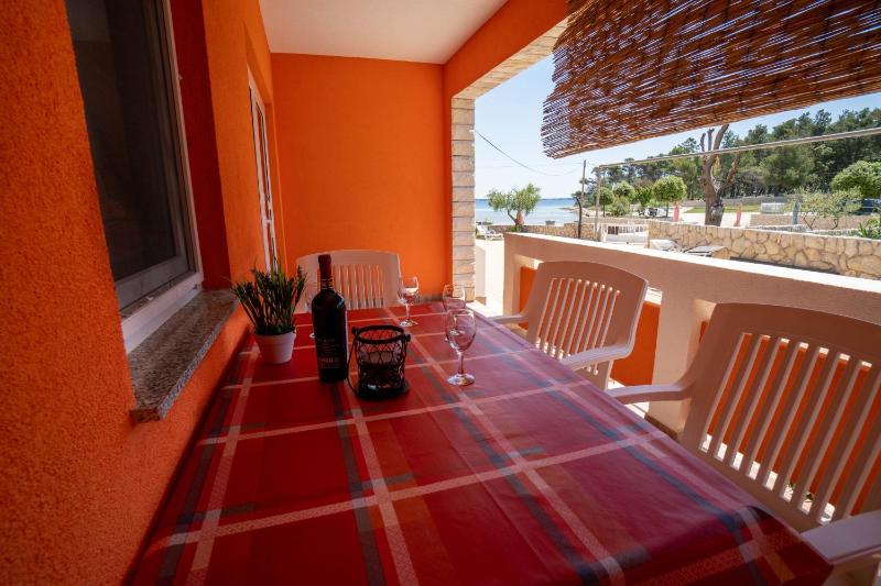 Apartment with Sea View image 1