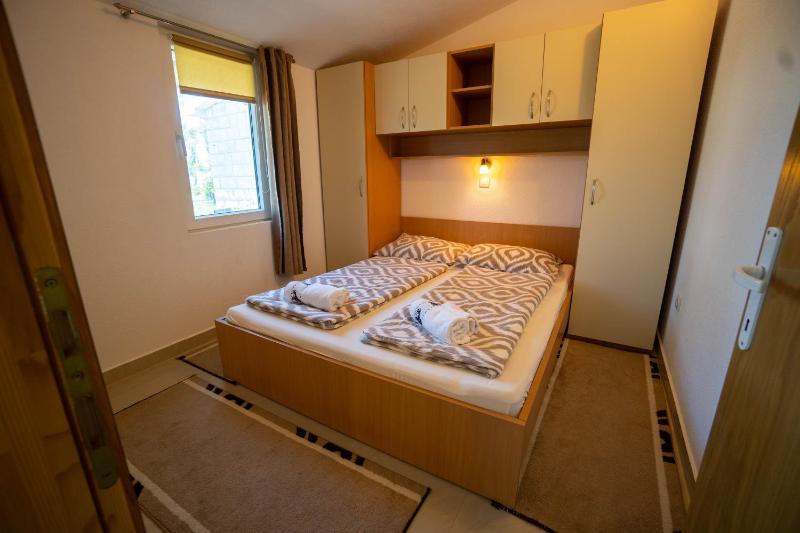 Apartment with Sea View image 3