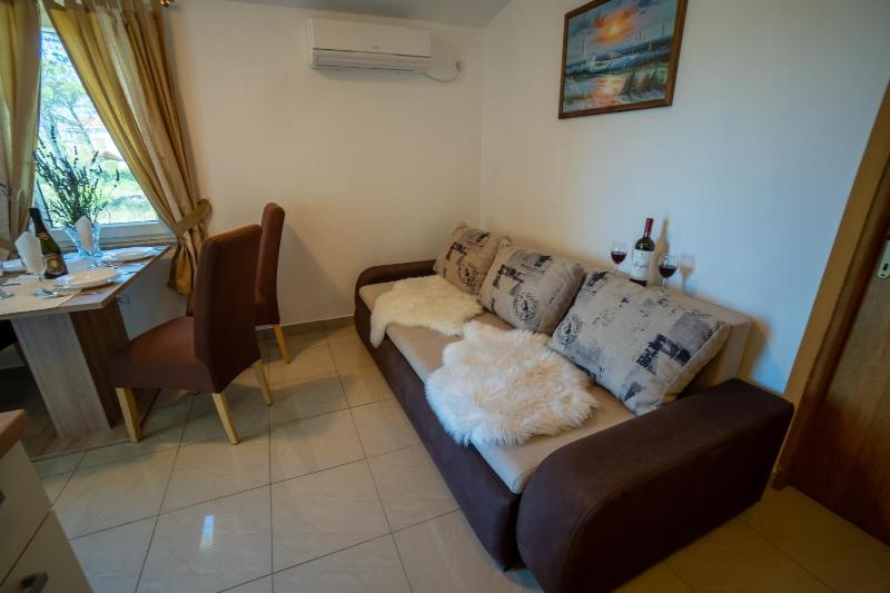 Apartment with Sea View image 4