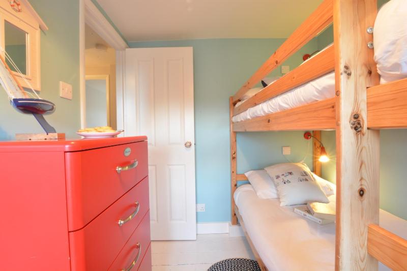 6 Coastguard Cottages Aldeburgh - image 13