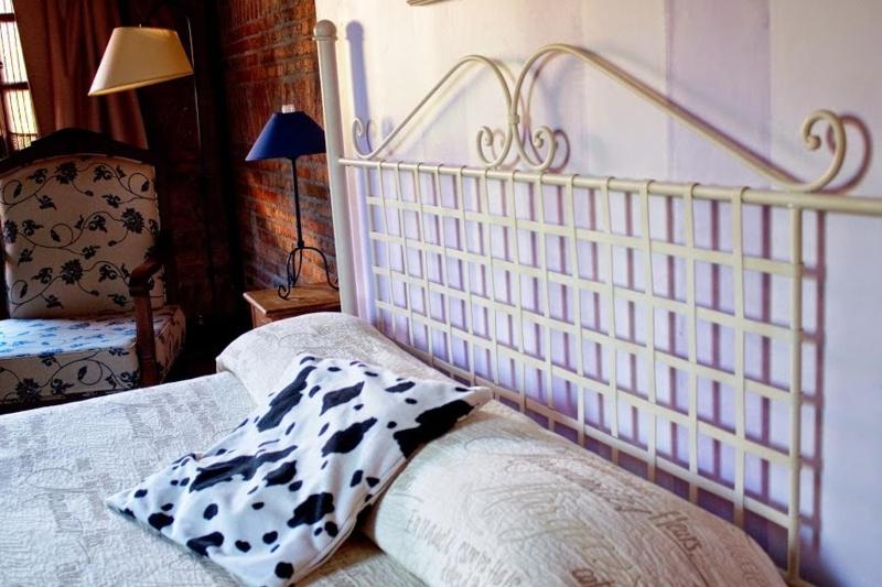 Double Room image 4