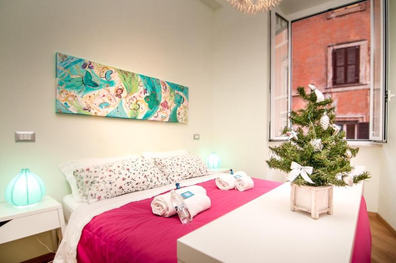 Double or Twin Room image 4